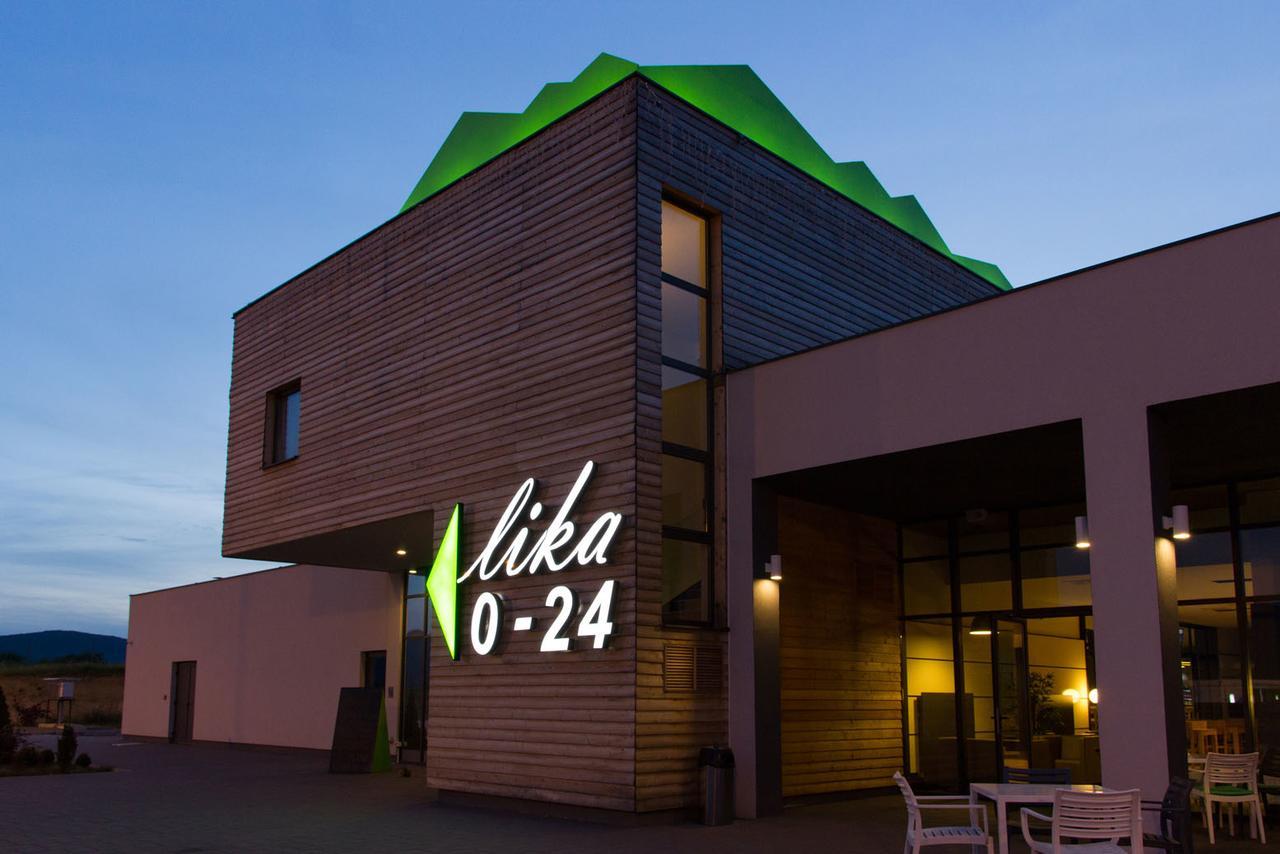 Hotel Lika Sjever Brinje Екстериор снимка